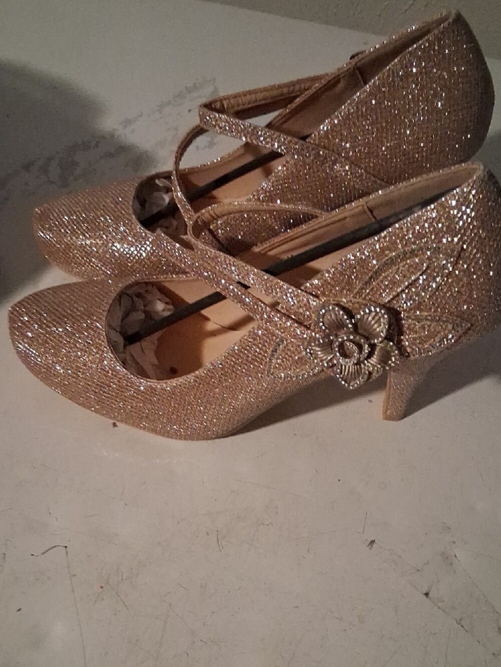 Mila Lady Rose Gold Glitter Cross Strap Mary Jane Heels NIB Size 11 - Picture 3 of 15